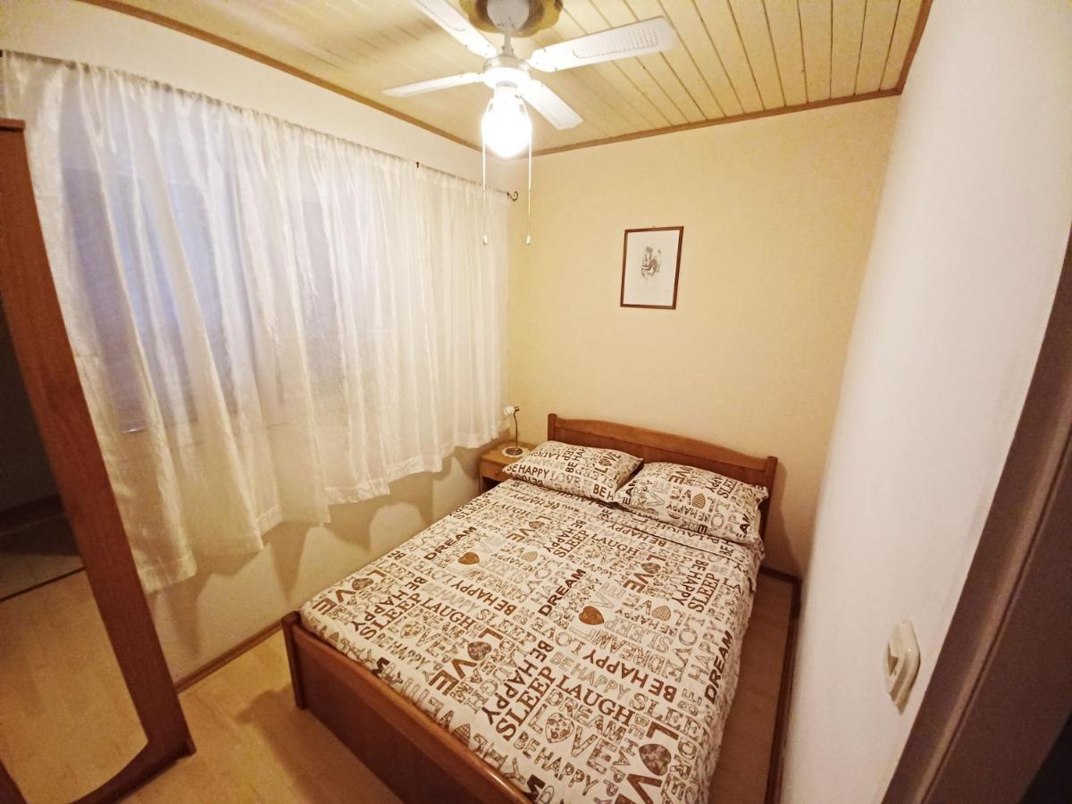 Apartments Carmen Vinisce Ngoại thất bức ảnh